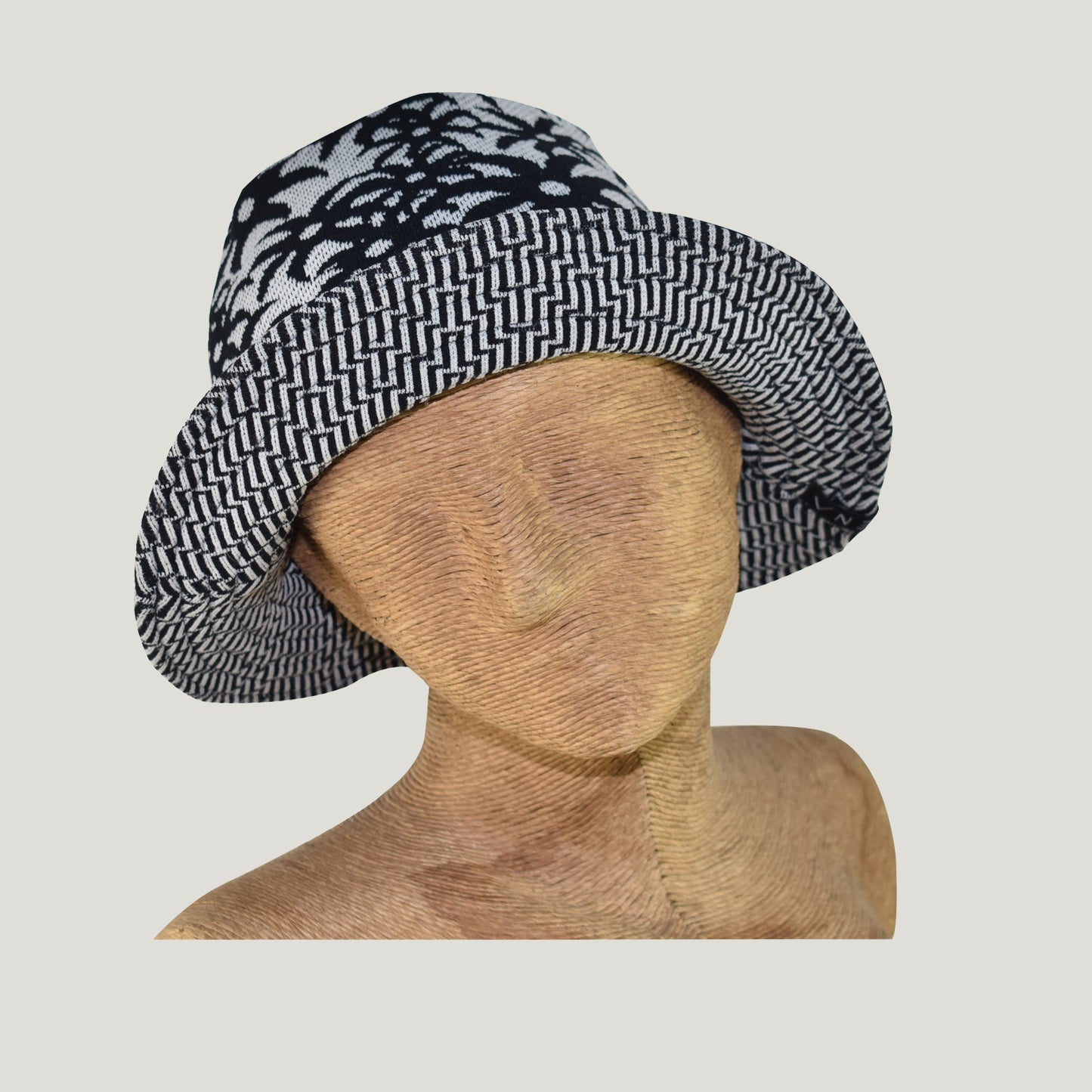 BUCKET HAT SPACER
